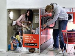 Inilah Isi dari ATM, Pembuat Kopi dan Vending Machine Bikin Tercengang