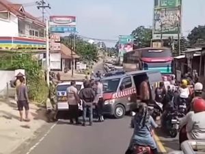 Tabrakan Mobil Polisi vs Mobil Polisi, Sopir Hilang Kendali Gegara Ini