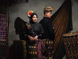 Foto: Zahwa Nadhira Dinikahi Putra Mahfud MD, Prewedding Pakai Baju Daerah