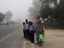 India Tutup Sekolah gegara Polusi Makin Parah