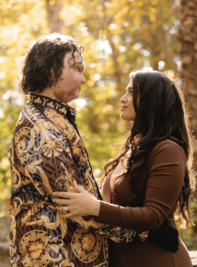 Joe melamar kekasihnya Jessica Koby pada September lalu. Namun foto-foto keduanya menjadi pasangan bertunangan baru diunggah di Instagram baru-baru ini. Foto: dok. Instagram @jessicakoby