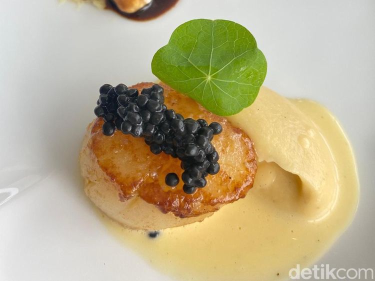 Mewah! Scallop Caviar hingga Risotto Black Truffle untuk Natal