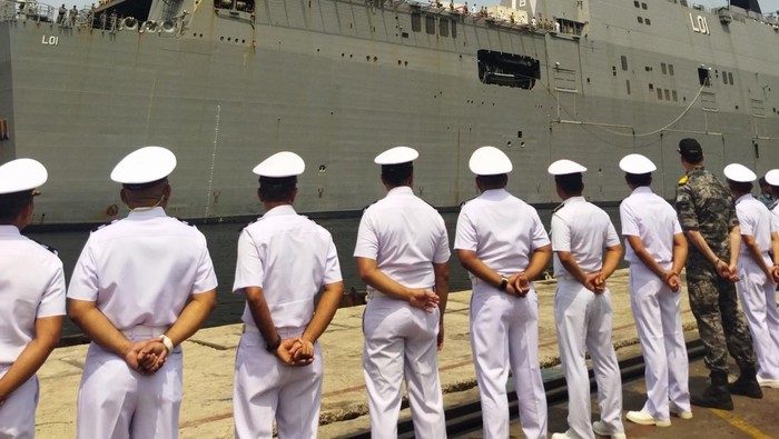 Kapal HMAS Adelaide