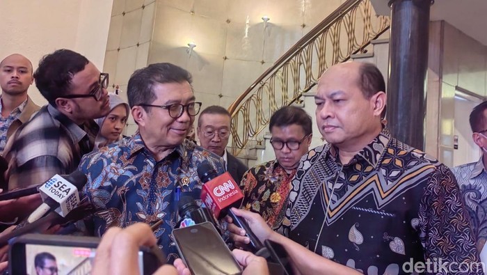 Kepala Danantara Muliaman Hadad