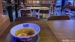 Foto: Ini Kedai Ramen atau Ruang Sekolah di Jepang?