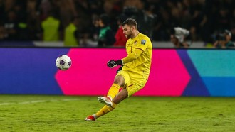 Kans Maarten Paes Langsung Jadi Kiper Nomor 1 di Ajax