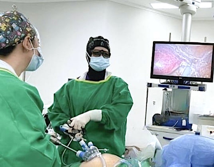 Teknik Bedah Minimal Invasif di Oncology Center Mayapada Hospital