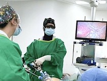 Teknik Bedah Minimal Invasif di Oncology Center Mayapada Hospital