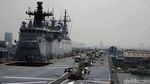 Melihat Lebih Dekat Kapal HMAS Adelaide Australia
