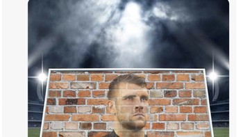 Akun FC Dallas menampilkan lagi meme tembok Maarten Paes. Foto: X.com