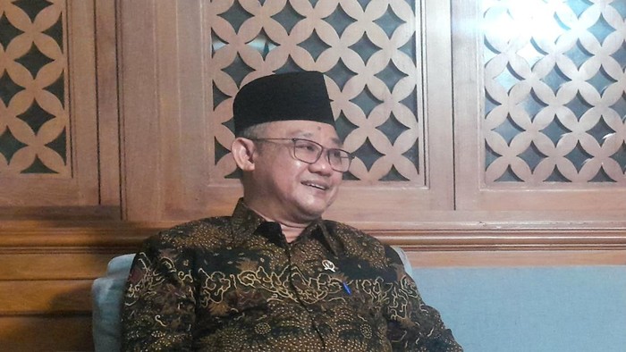 Mendikdasmen Abdul Muti singgung masalah peningkatan minat baca siswa.