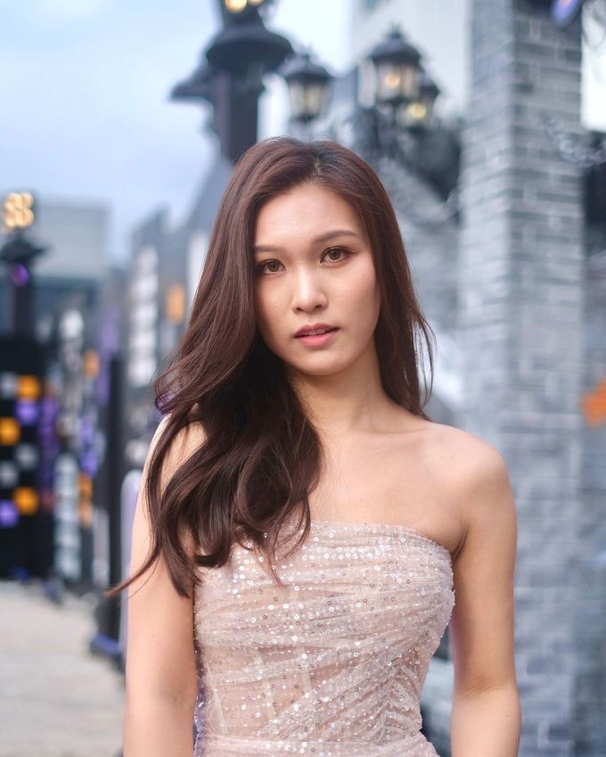 Finalis Miss HongKong Kapok Ditawari Kencan Makan Malam Rp 1 Miliar