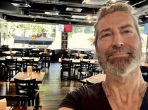 Michael Learns To Rock Mampir ke Kafe Tempat Manggung 30 Tahun Lalu
