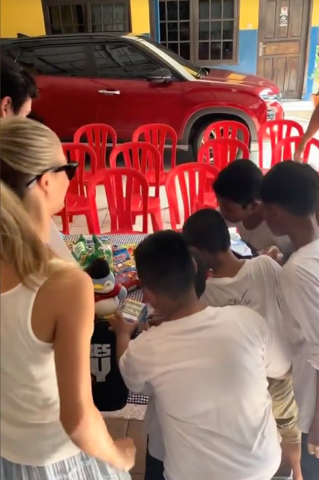 Nathan Tjoe-A-On dan Fefe Slinkert