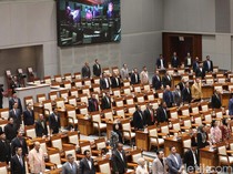 Mitos Parlemen Reformis