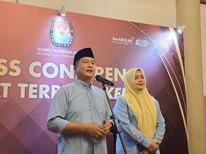 Iqbal-Dinda Diskusi Kecil Sebelum Debat Ketiga Pilgub NTB