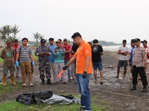 Mayat Pria Penuh Luka Terapung di Sungai Lukulo Kebumen, Diduga Dibunuh
