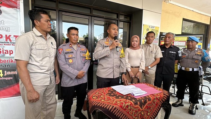 Pria bentak dan ajak duel polisi di Kota Kediri