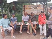 Polisi RW Sambang Desa Pastikan Keamanan Jelang Pilkada di Kota Batu