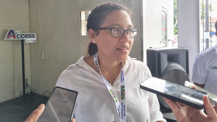Public Relations Vice President PT Kereta Api Indonesia (Persero) Anne Purba