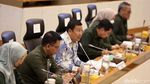 Rapat dengan DPR, Bapanas Minta Tambahan Rp 31 T buat Bansos Beras-Telur