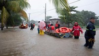 Hingga saat ini, pejabat Honduras hanya mengkonfirmasi satu kematian namun mengatakan bahwa lebih dari 110.000 orang terkena dampak badai tersebut. (REUTERS/Fritz Pinnow)  