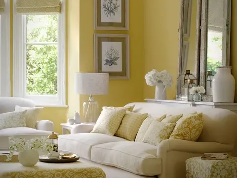 Ruangan dengan cat kuning