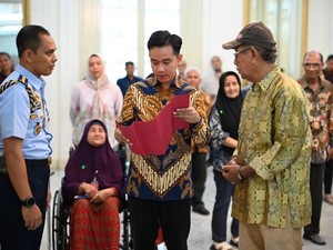 Gibran Beri Bantuan ke Pengadu Lapor Mas Wapres: Ini dari Presiden