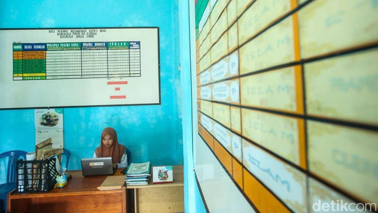 BAKTI Kementerian Komunikasi dan Digital (Komdigi) sangat membantu operasional dan pelayan sejumlah lembaga di Anambas. Kirim kirim dokumen tidak lagi naik perahu.