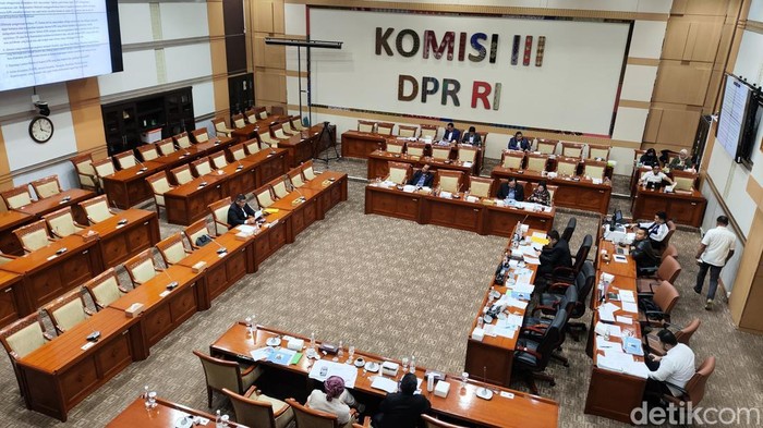 Calon Dewan Pengawas Komisi Pemberantasan Korupsi (KPK) Sumpeno (Adrial Akbar/detikcom)
