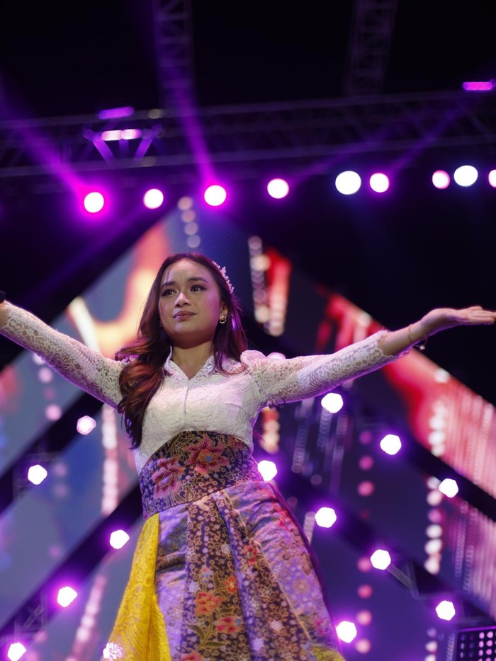Chintya Gabriella Chintya Gabriella