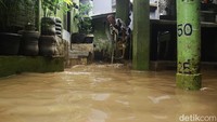 BMKG juga memperingatkan potensi bencana longsor, banjir bandang hingga angin kencang akibat curah hujan yang diprediksi lebih tinggi dari biasanya. 