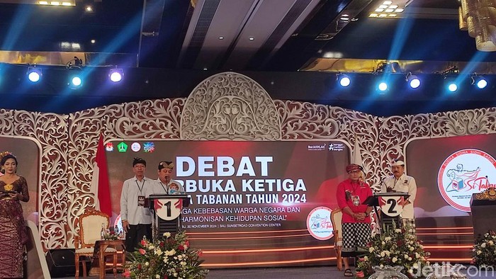 Debat ketiga paslon bupati Tabanan di Denpasar, Rabu (20/11/2024).