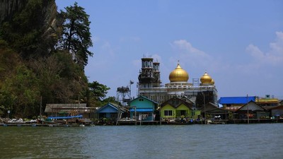 Melihat Lebih Dekat Desa Terapung Muslim di Thailand
