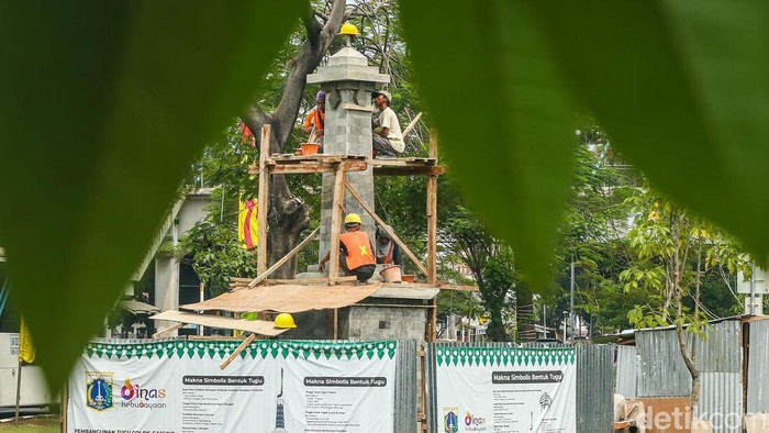 Tugu Pusaka Golok Cakung tengah dibangun di Kawasan Jakarta Timur, Rabu (20/11/2024). Begini progresnya.