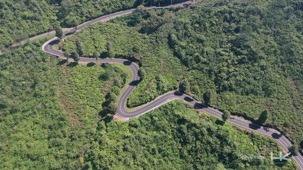 Jalan mulus menghubungkan Soreang-Rancabali-Cidaun. (Dok. Hutama Karya)