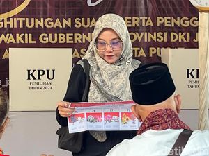 Melihat Simulasi Pilgub Jakarta: Surat Suara 5 Kotak, Diganti Foto Bunga