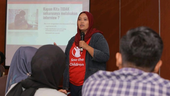 Media & Brand Manager
Save the Children Indonesia Dewi Sri Sumanah.