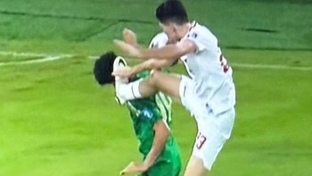 Ada yang menyebut Hubner sangat mewakili perasaan suporter Timnas Indonesia saat melihat lawan kebanyakan drama. Foto: Screenshot media sosial