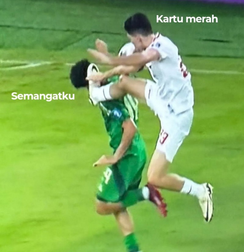 Dalam laga melawan Arab Saudi, bek Timnas Indonesia Justin Hubner diberi kartu merah karena menghalangi dan menjatuhkan pemain lawan saat melakukan tendangan bebas cepat. Momen ini ramai jadi meme.
