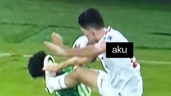 Meski banyak yang memaklumi dan mendukung mode preman Hubner, tak sedikit pula netizen yang menyayangkannya. Sebagian netizen menganggap Hubner seharusnya bisa lebih menahan emosi. Foto: Screenshot media sosial