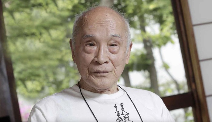 Penyair Shuntaro Tanigawa Penyair Shuntaro Tanigawa