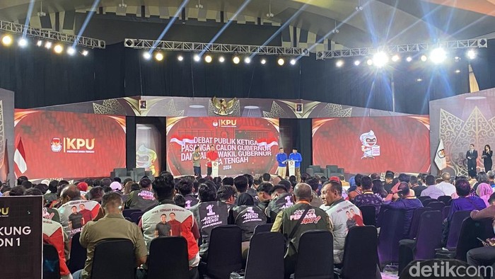 Suasana debat ketiga Pilgub Jateng di Muladi Dome, Rabu (20/11/2024).