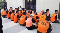 Dalam pengungkapan 24 kasus peredaran narkotika sejak September hingga November 2024, Polda Kalsel telah meringkus 36 orang tersangka.