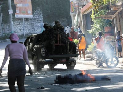 Polisi dan Warga Haiti Bunuh 28 Anggota Geng, Mayatnya Dibakar