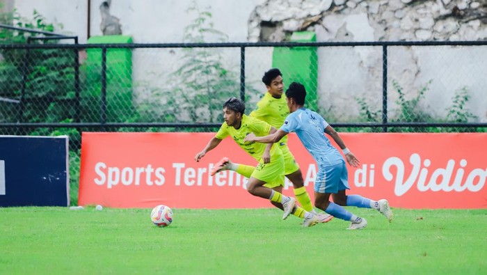 Laga Persikas Subang vs PSIM Jogja di Stadion Persikas, Subang, Rabu (20/11/2024).