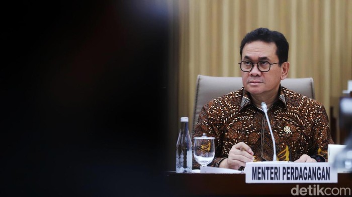 Trump mengonfirmasi penundaan itu setelah berbicara dengan para pemimpin Meksiko dan Kanada Trump mengonfirmasi penundaan itu setelah berbicara dengan para pemimpin Meksiko dan Kanada (Foto: Jim Watson/AFP/Getty Images)