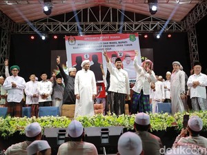 Relawan Fauzi-Imam Gelar Selawat Ajak Masyarakat Ciptakan Pilkada Damai