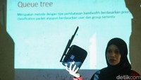 Meski telah dilengkapi dengan fasilitas internet namun Kepala Sekolah Erni Subianti berharap agar bandwidth-nya dapat ditingkatkan agar dapat menjangkau seluruh kelas dan dapat digunakan bersama-sama.  
