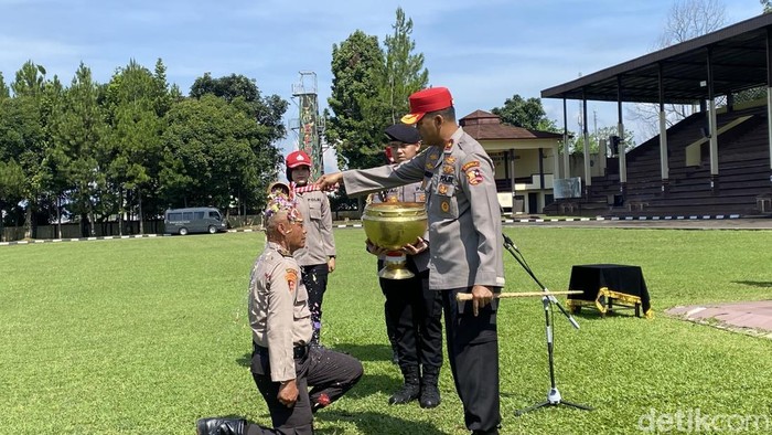 Tradisi menyambut calon perwira di Setukpa Polri